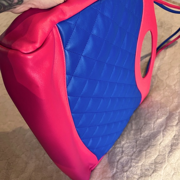 CHANEL ~ Large 31 Shopping Bag - 100% Authentication Inculded - Picture 16 of 16